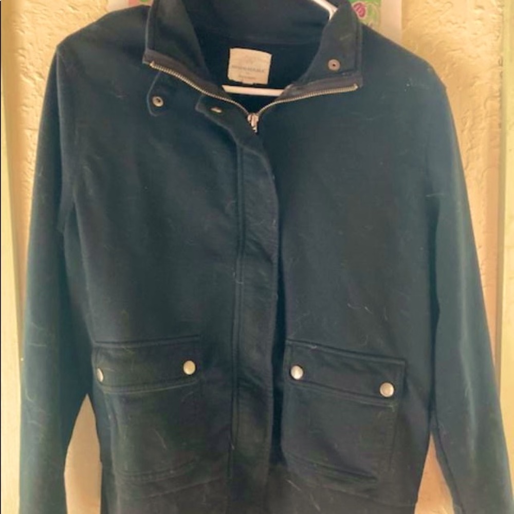 Comfy and sleek banana republic outerwear for women.